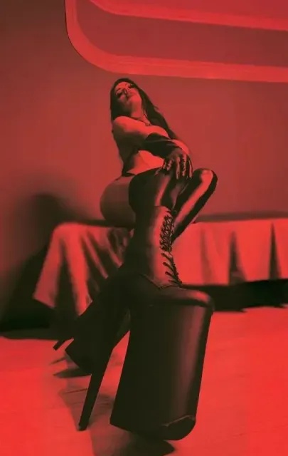 Valentina TS